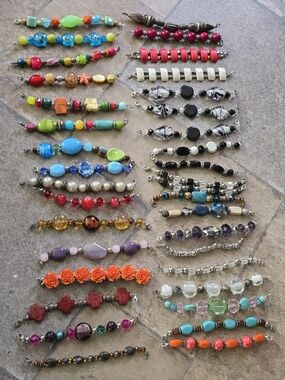 Assorted Women's Beaded Bracelet Set - Multicolor